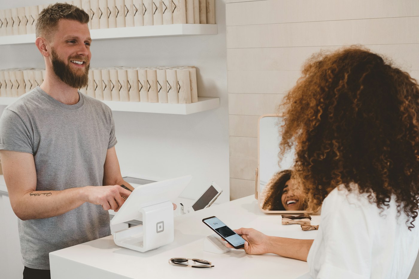 Transaction en boutique — achat CBD